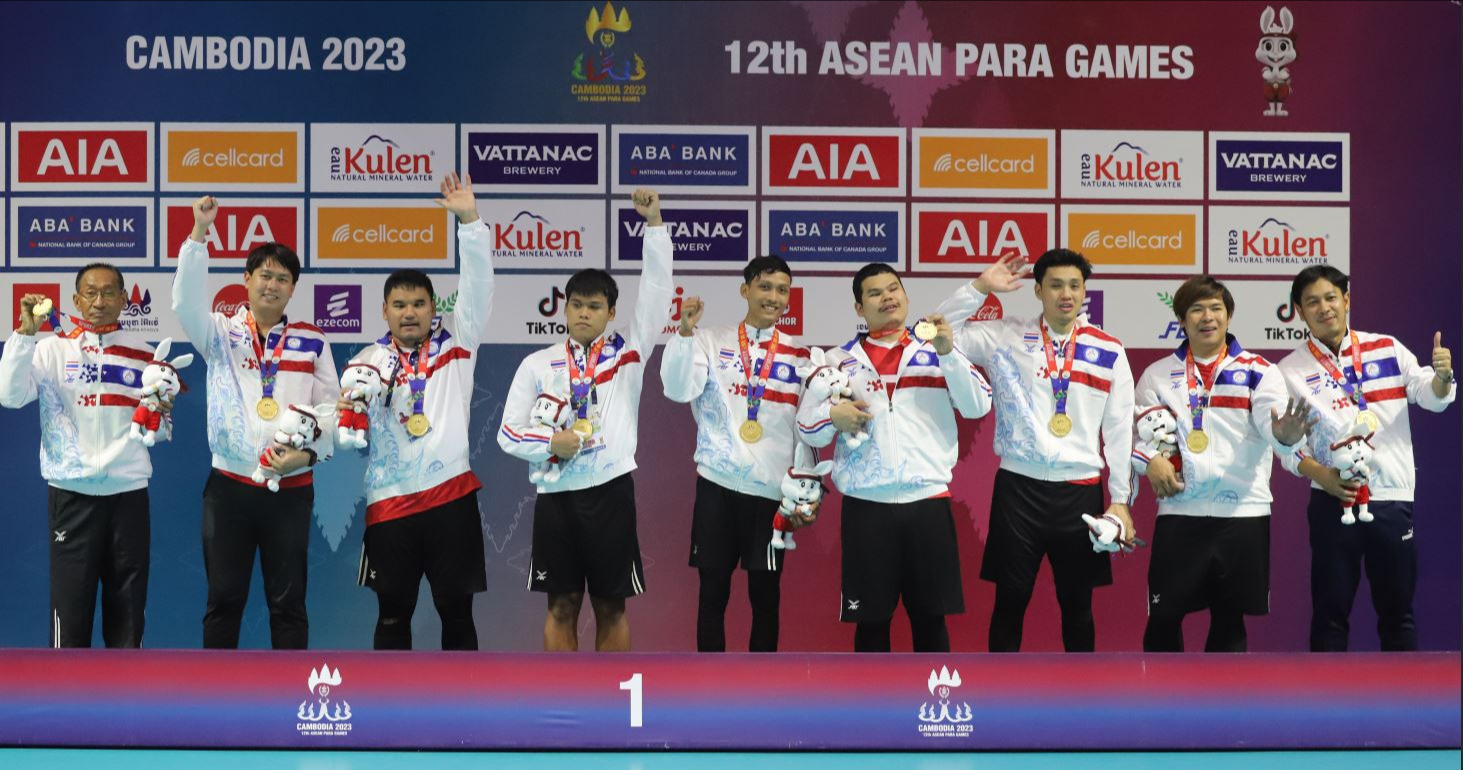 Cérémonie de remise des médailles pour les épreuves de goalball masculin et féminin au Stade