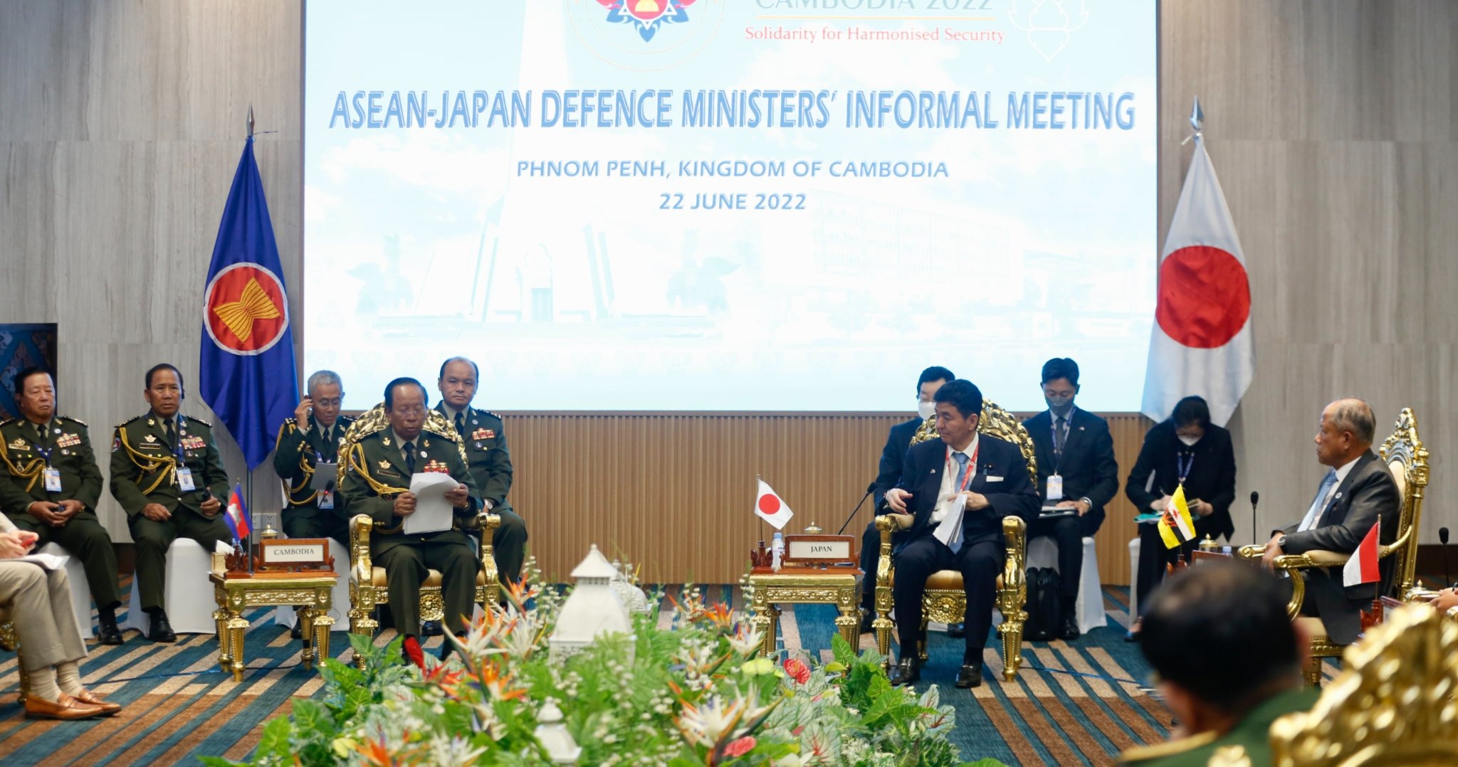 ASEAN Defence Ministers Hold Informal Meeting with Japanese Defence ...